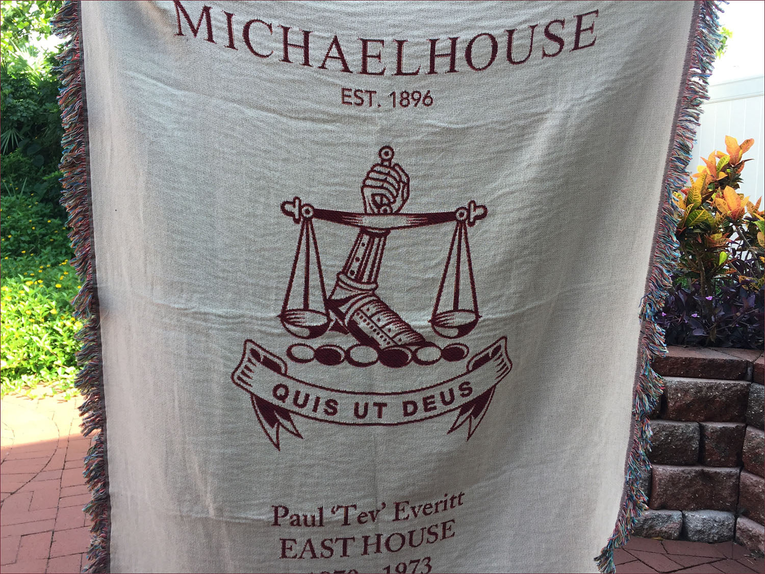 Couverture tissée personnalisée avec l'emblème de l'école Michaelhouse