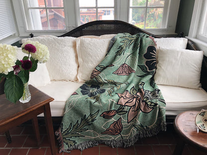 All Things Green Elegant Floral Throw Blanket